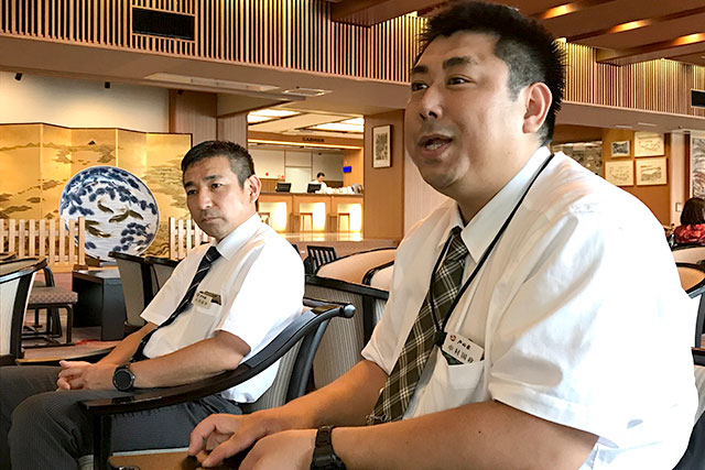 インタビューに応える戸田家総務課の中村さん