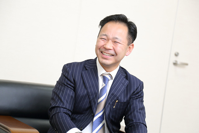 株式会社コメ兵 写真4